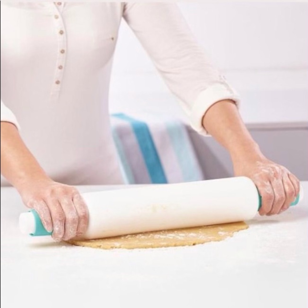 Tupperware kitchen Roller